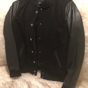 BOMBER JACKET